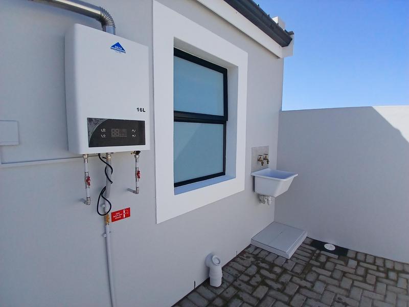 1 Bedroom Property for Sale in Stilbaai Wes Western Cape